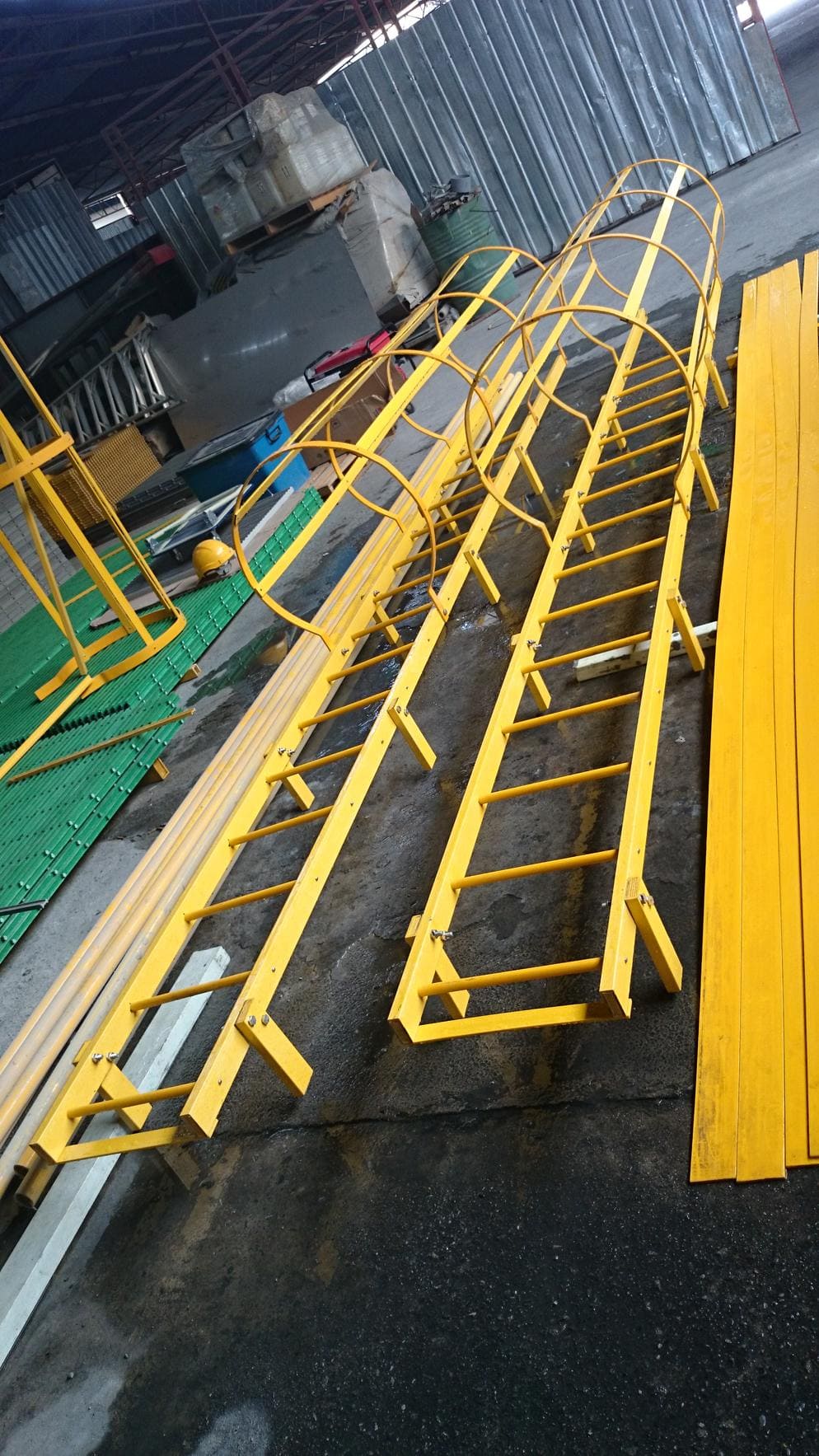 Ladder Railing 3